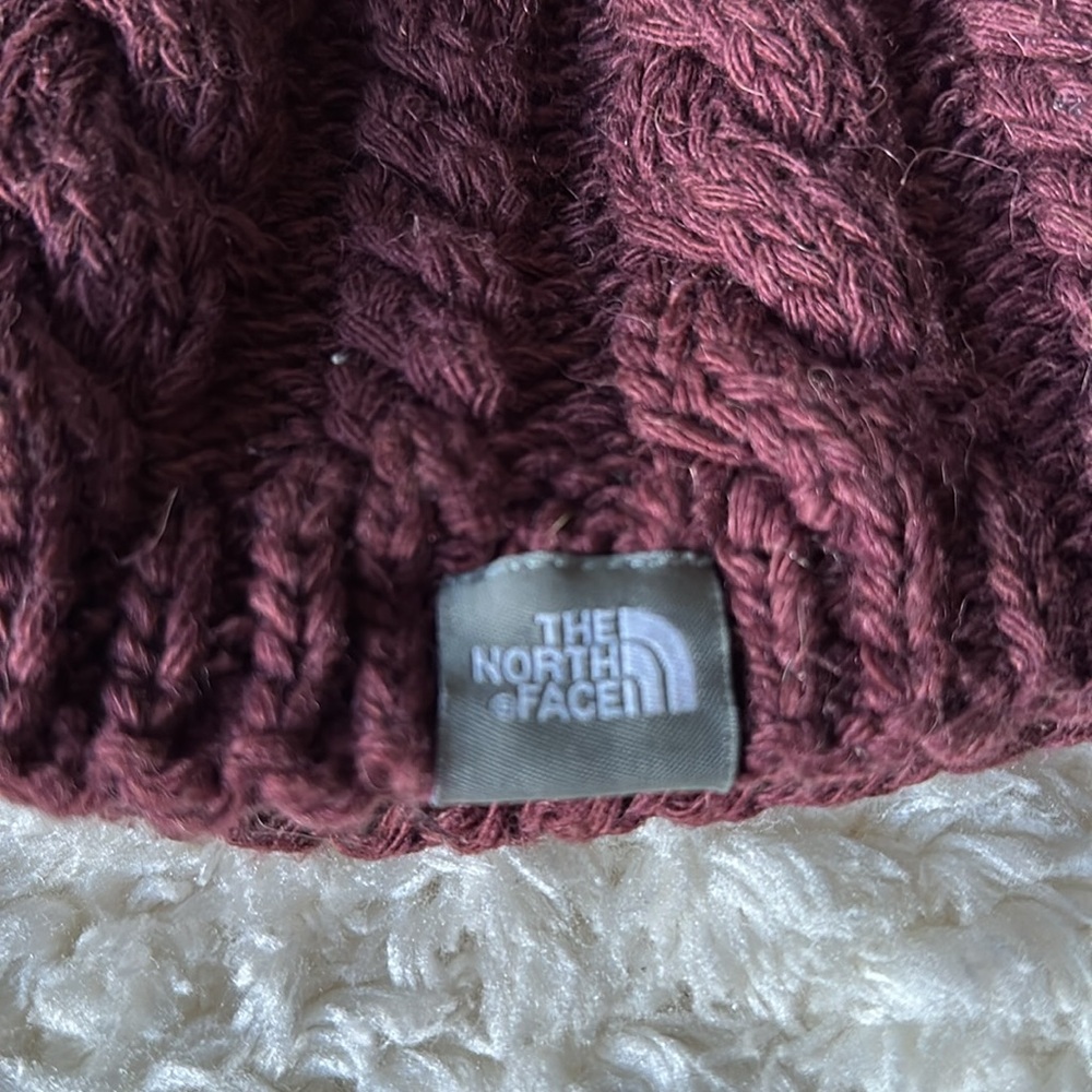 The North Face Beanie Hat - Picture 2 of 5